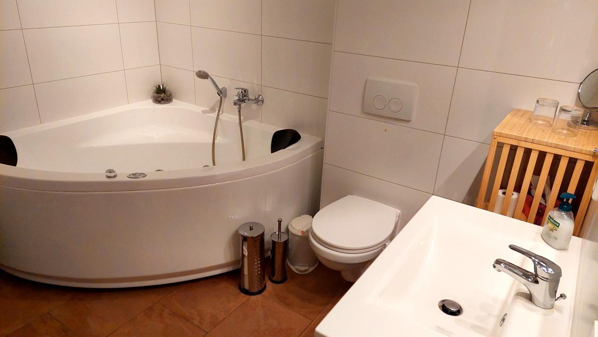 5*Ferienwohnung Seeblick 2 ヴェンディッシュ・リーツ エクステリア 写真
