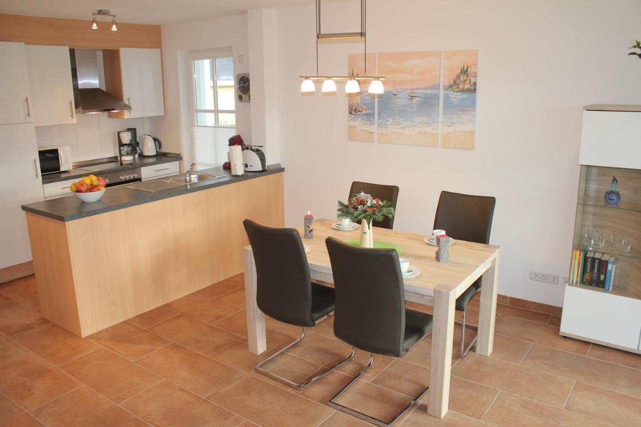 5*Ferienwohnung Seeblick 2 ヴェンディッシュ・リーツ エクステリア 写真